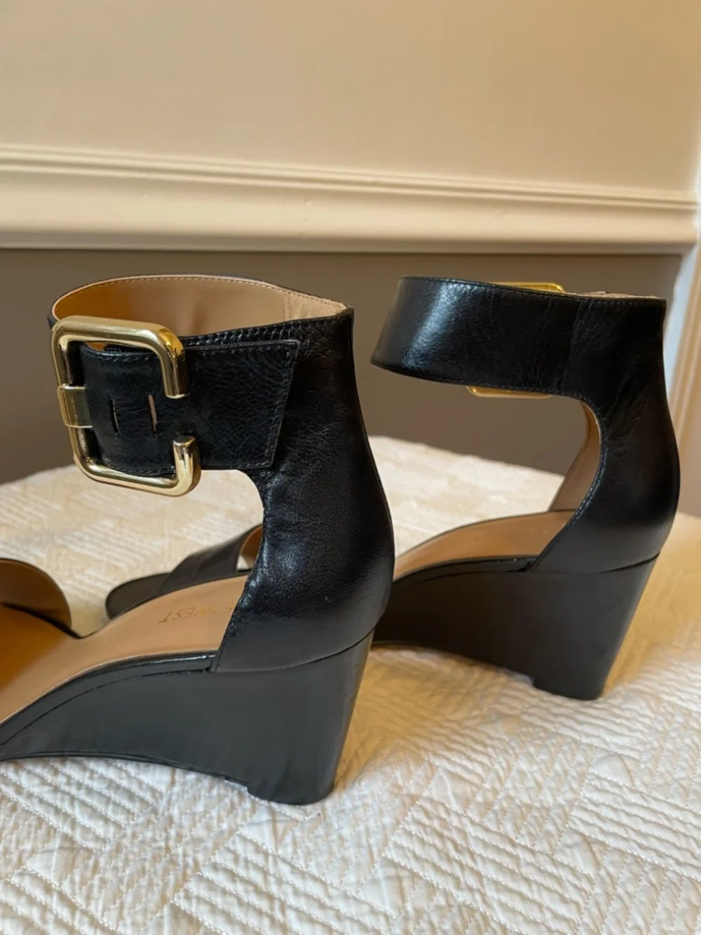 Nine West black ankle strap wedge sandal with gold buckle detail size 8.5